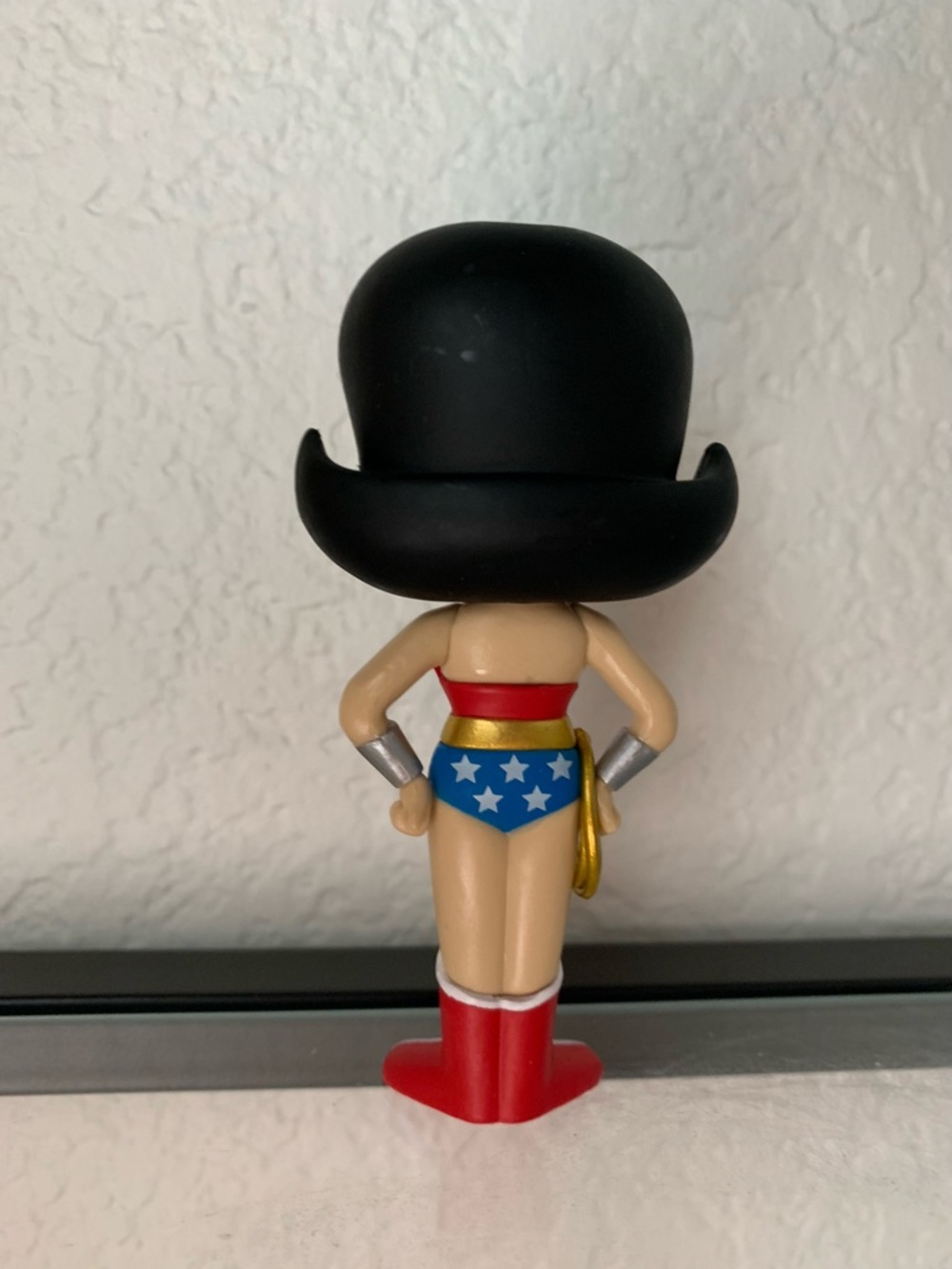 Funko Vinyl Soda Pop - DC Comics - Wonder Woman Common - Funko 45964 - Superhero - Picture 7 of 12